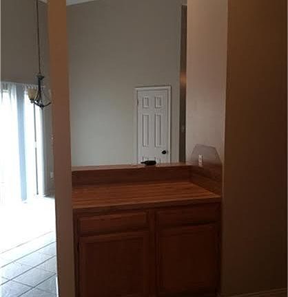 5th image of 3012 Walnut Springs Dr