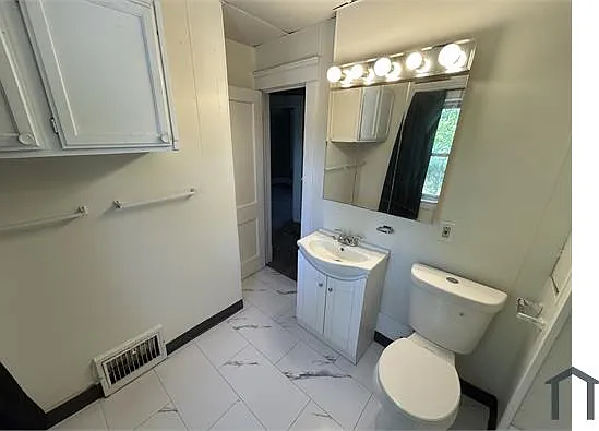 9535 Nelson Ave — Photo 8