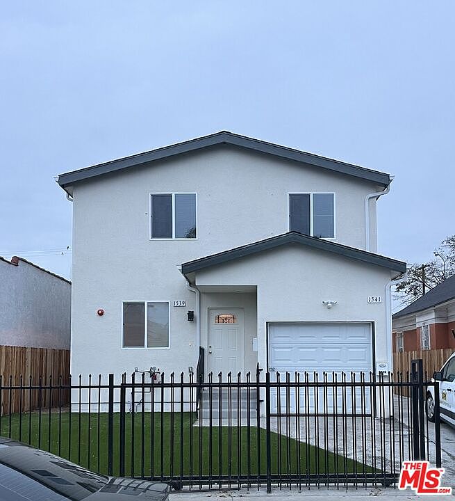1st image of 1539 E 22nd St