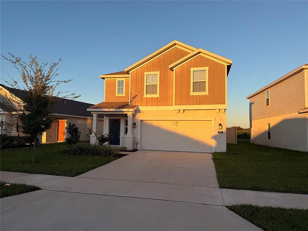 4 bed, 2.5 bath, 1879 sqft, $2,100 — Photo 3