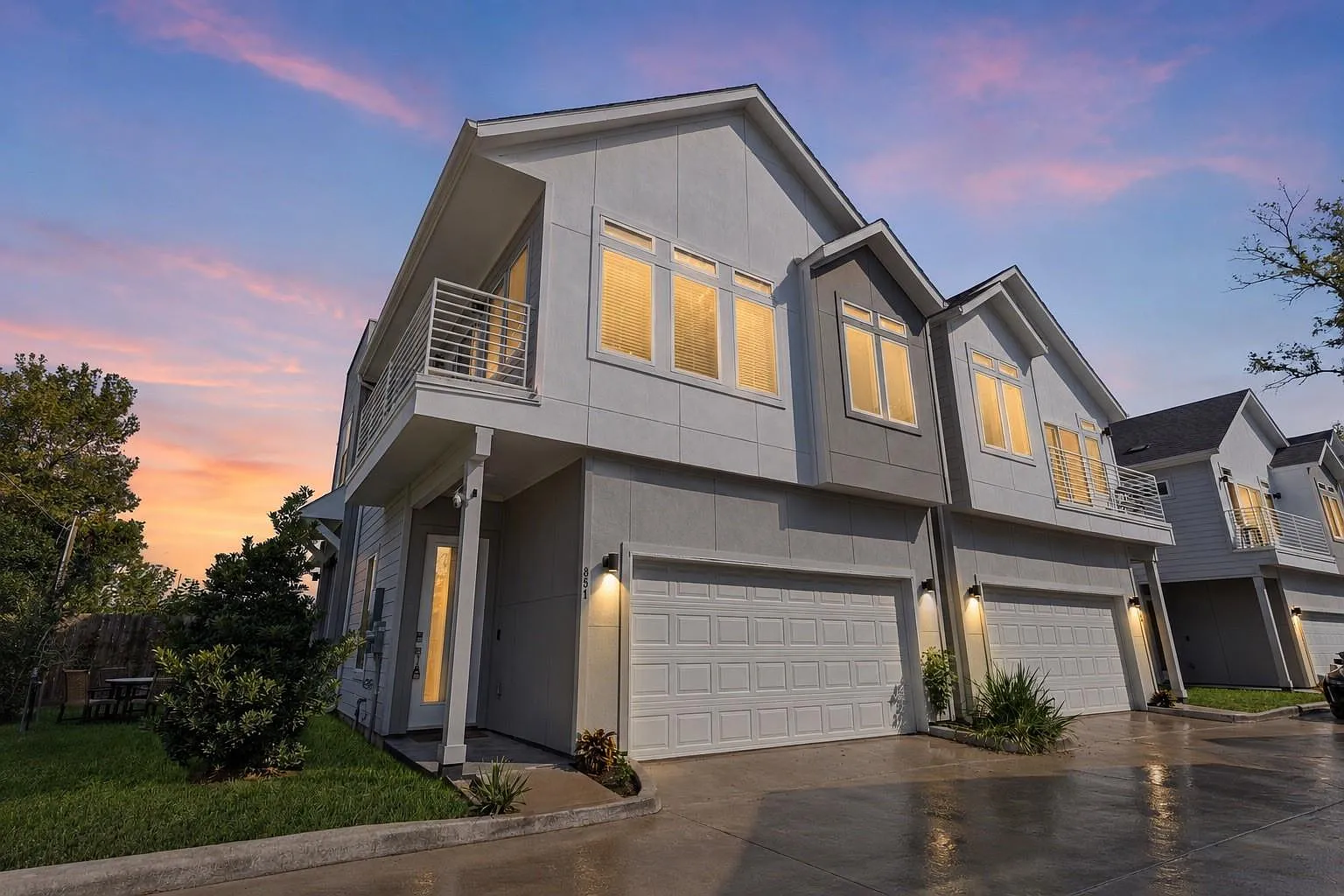 3 bed, 2.5 bath, 1637 sqft, $2,199 — Photo 1