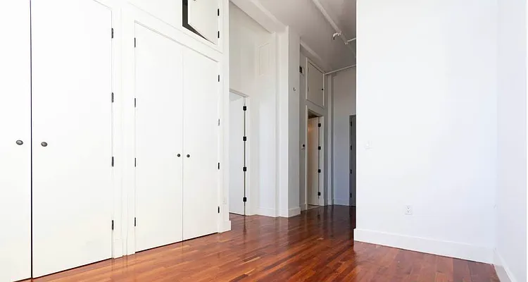 Rented by EXR | media 43