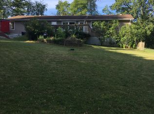 1045 Vine Ave, Riverside, IA 52327