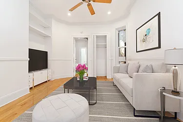 307 East 18th Street