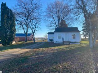 10240 E Remick Rd, Saint Louis, MI 48880