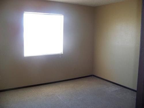 4th image of 1825 Thomas Dr APT B8