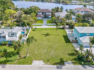 19314 Gulfstream Dr, Jupiter, FL 33469