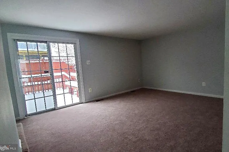 16 Craftsman Ct — Photo 9