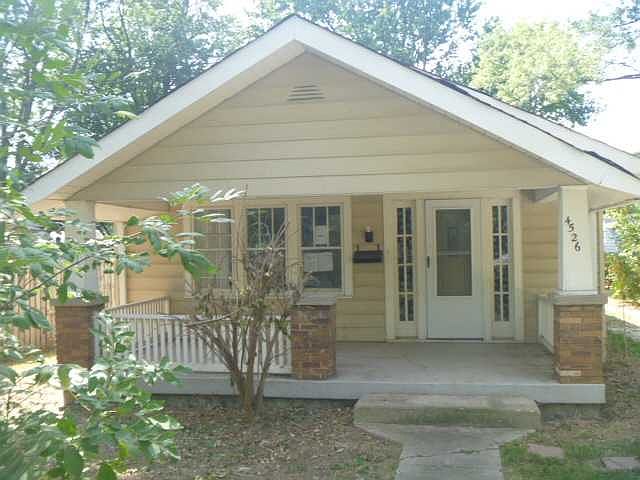 1st image of 4526 Vernon Ave