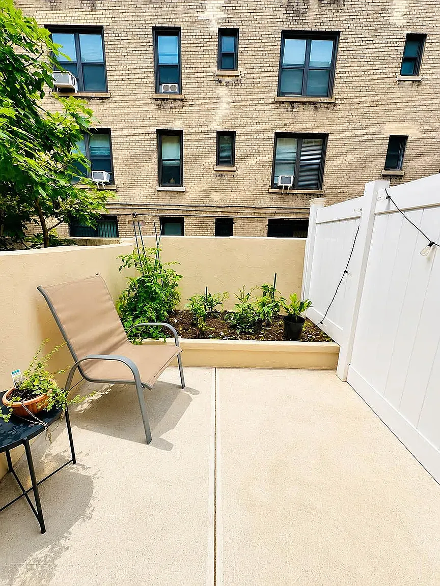 313 West 105th Street — Photo 2