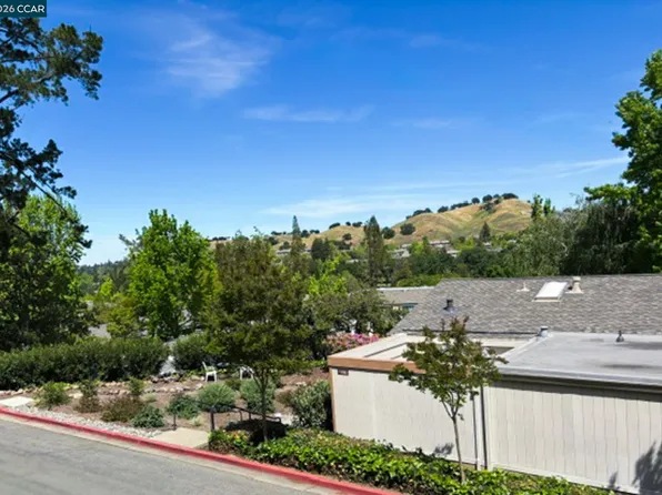 1216 Running Springs Rd APT 6, Walnut Creek, CA 94595