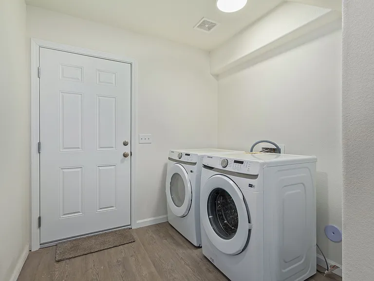 Myrtle Townhomes — Photo 20