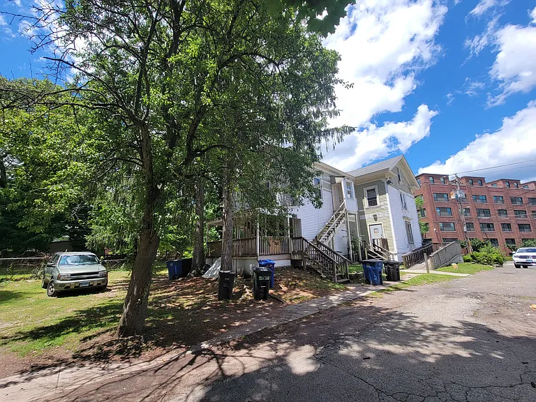 122 Derby Ave #22L — Photo 10