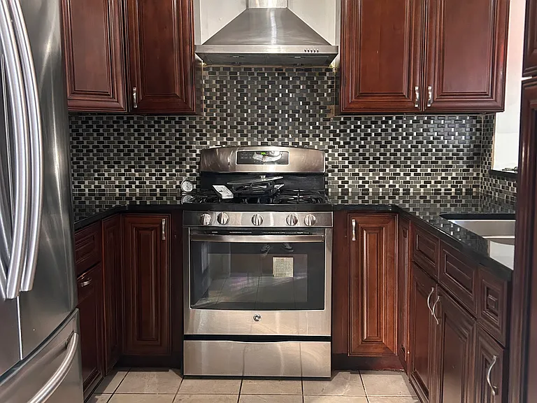 35 E 92nd St #2 — Photo 5