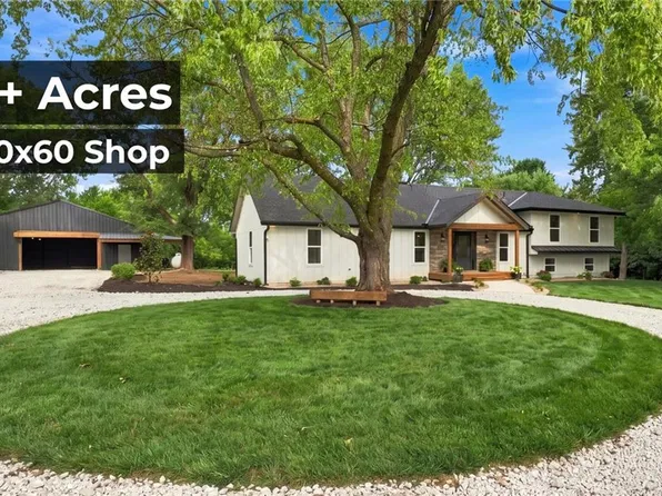 3222 SW Pryor Rd, Lees Summit, MO 64082