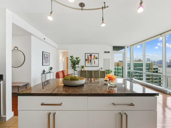 1 Shore Lane image 8 of 25