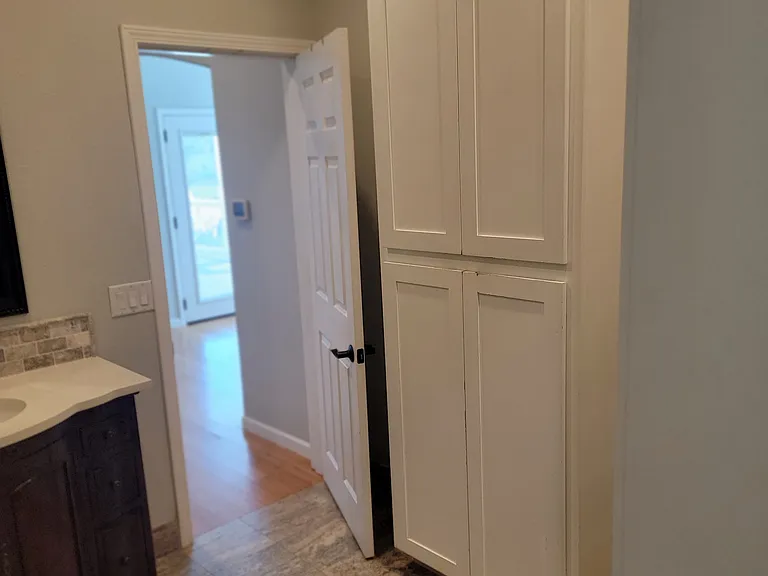 Irwin Ln — Photo 25