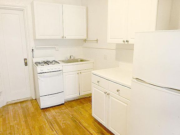 5th image of 245 E 94th St APT 1C