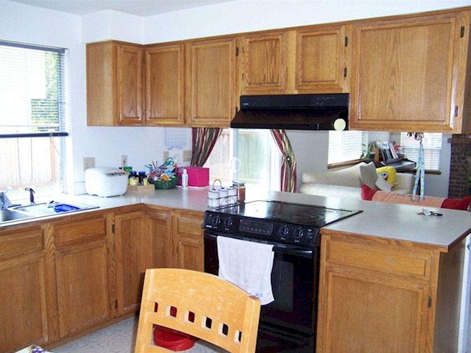 2nd image of 1307 SW 348th St