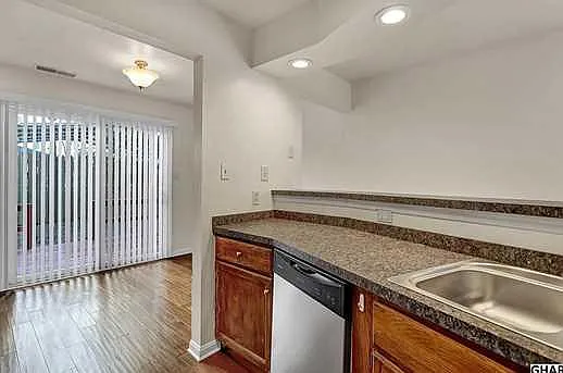 221 N Duke St #F — Photo 10