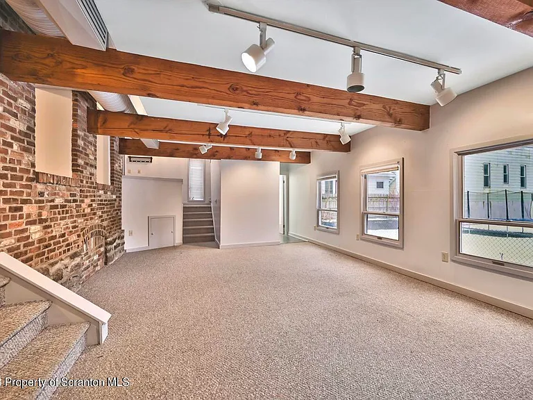 1409 Penn Ave #3 — Photo 18