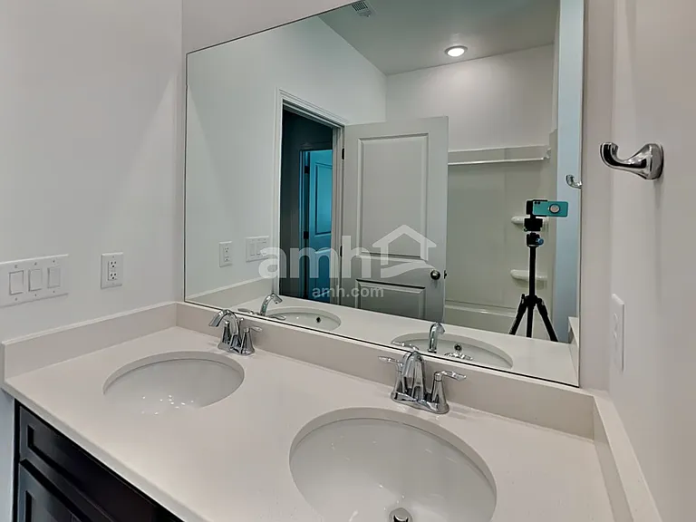 5233 Blue Mountain Dr — Photo 23