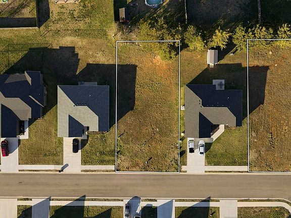 3rd image of LOT 5 Cedrus Ave