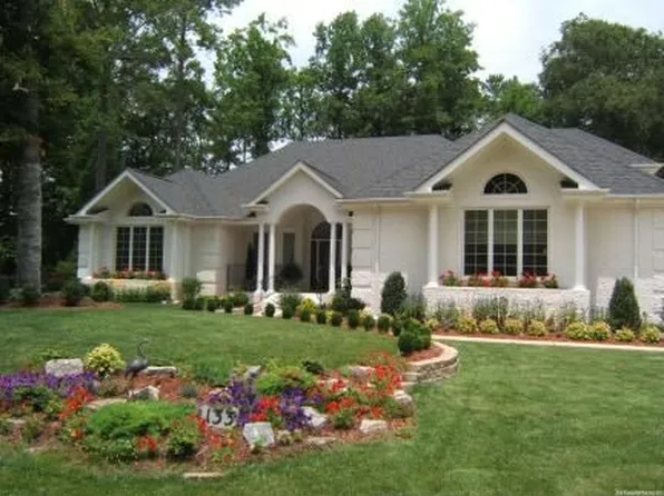 133 Winterview Dr, Suffolk, VA 23434