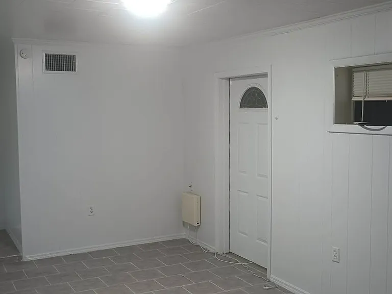 1239 Morgan Dr — Photo 17