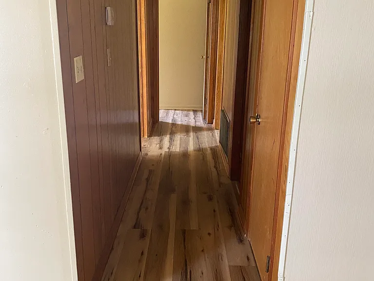 223 Driftwood St — Photo 6
