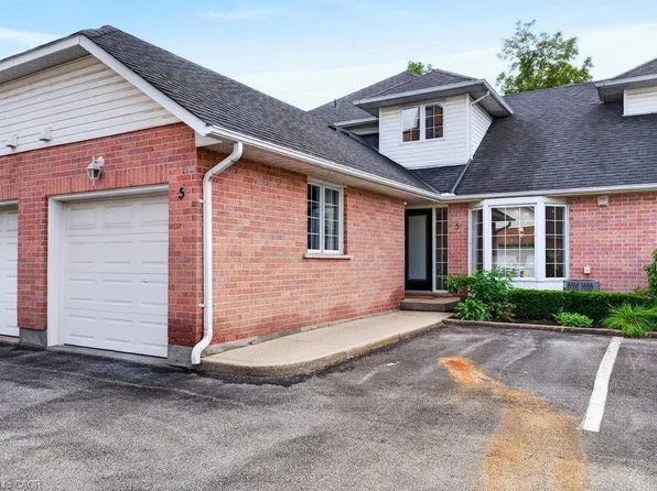2435 Woodward Ave #5, Burlington, ON L7R 1V2