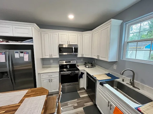 3 bed, 2100 sqft, $950 — Photo 4