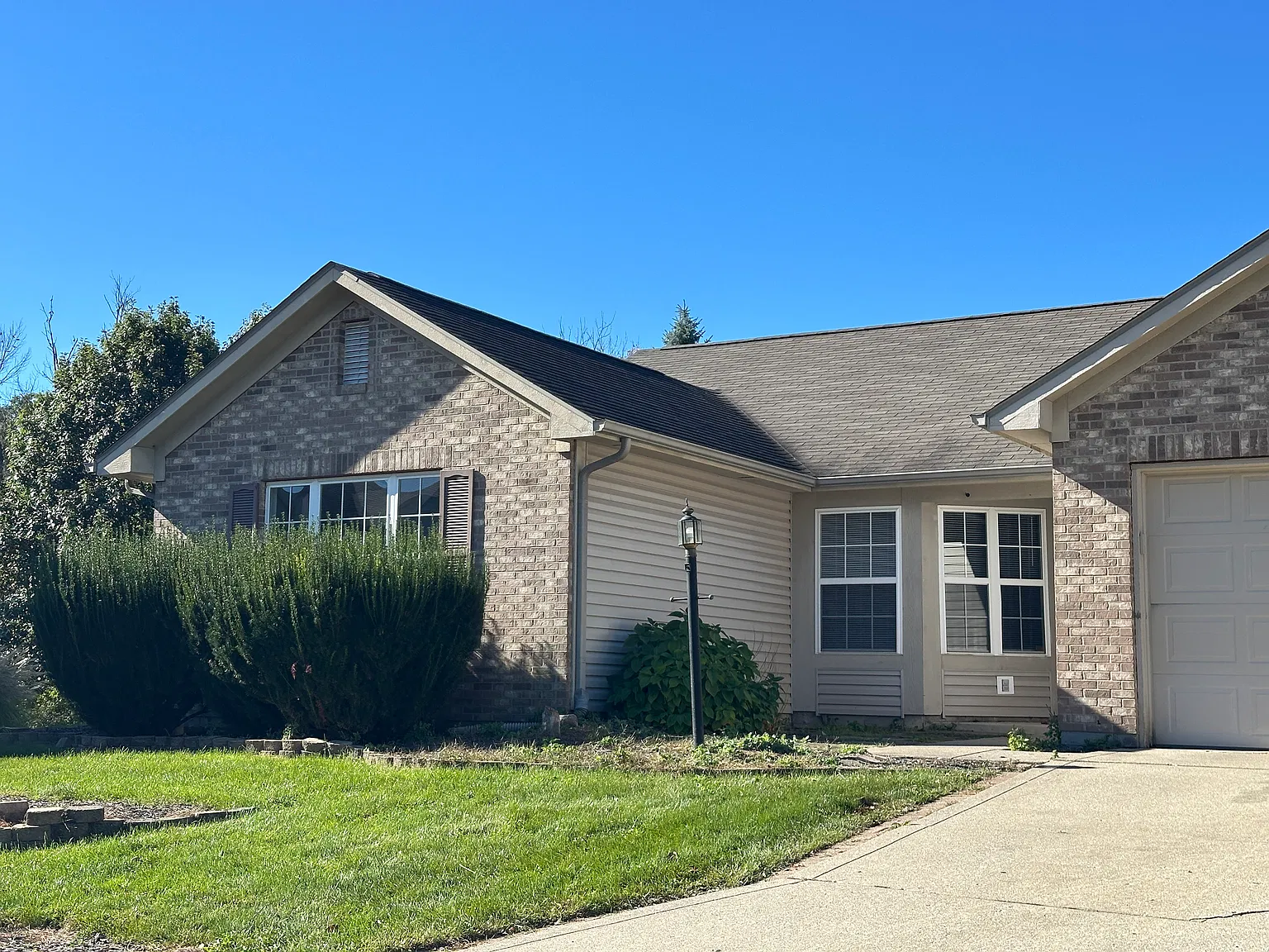 3 bed, 1638 sqft, $1,995 — Photo 2