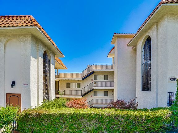 2nd image of 2030 S Cabrillo Ave Unit 205