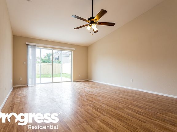 3rd image of 1022 Alpug Ave