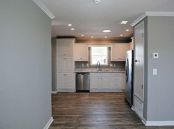 2nd image of 7001 Liberty Ct #184