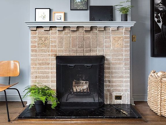 3rd image of 61 W 9th St APT 10D