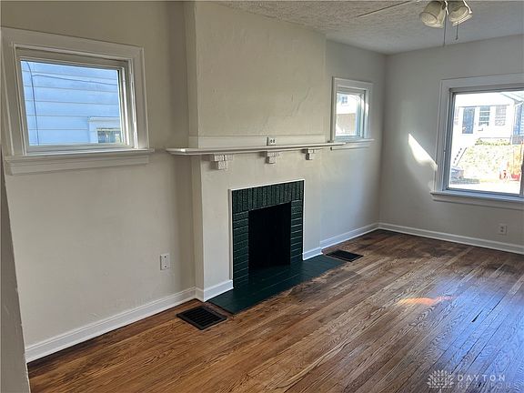 4th image of 1646 Gondert Ave