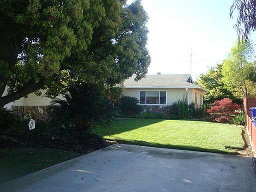 2nd image of 308 Sequoia Dr