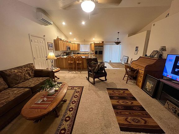 4th image of 141 Snowshoe Ln