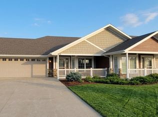 1512 Olive Dr, Aberdeen, SD 57401