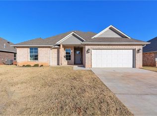 6708 N Ann Arbor Ave, Warr Acres, OK 73132