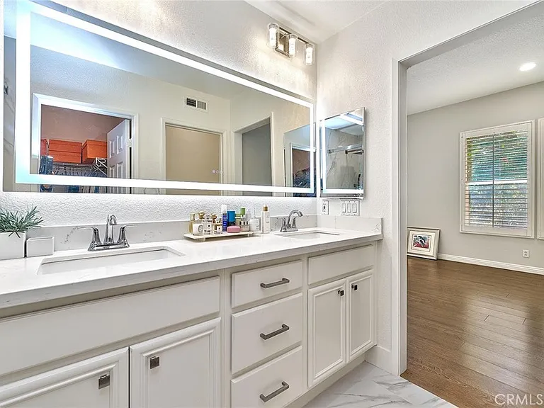 1139 Elfstrom Dr — Photo 18