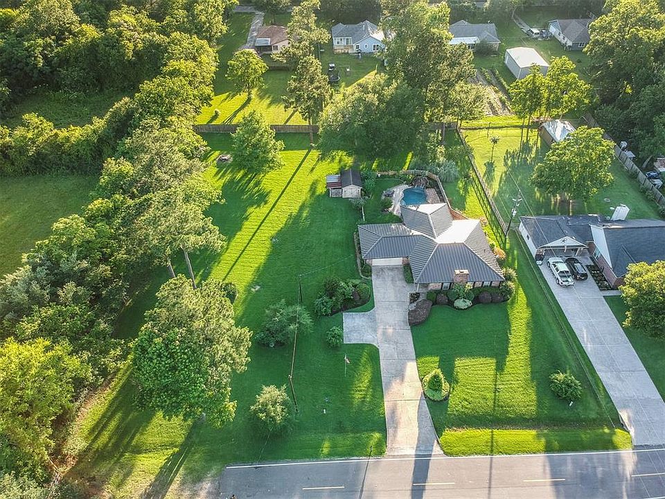 1st image of 24407 Rolling Meadow Dr