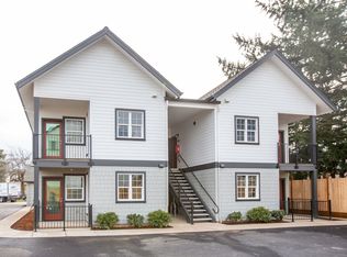 1123 N 3rd St, Woodburn, OR 97071