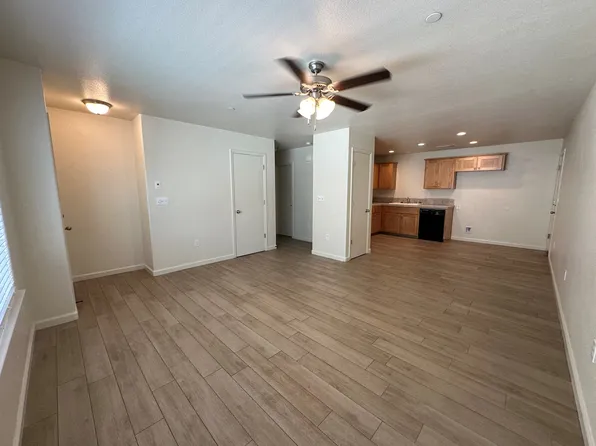 3067 Bright St #3067, Tulare, CA 93274