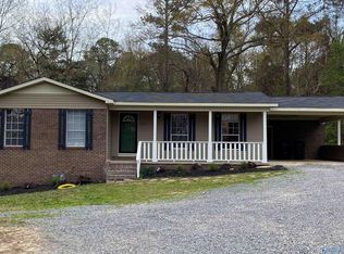 207 Hagood Dr, Somerville, AL 35670