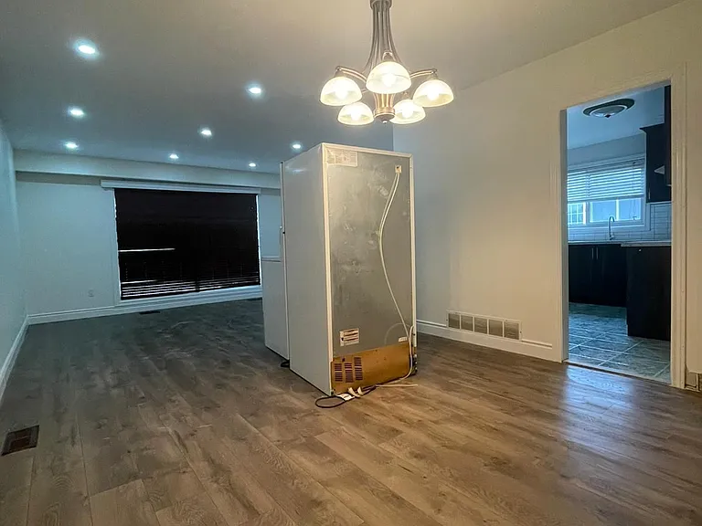 135 Avondale Blvd #MAIN — Photo 10