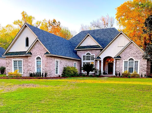 24 Kingston Cir, Richmond Hill, GA 31324