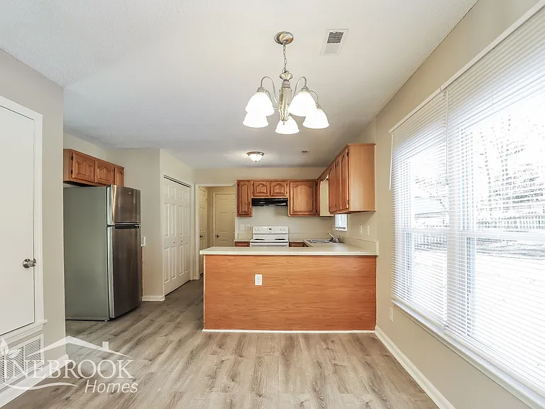 6322 Cardinal Wood Dr — Photo 5